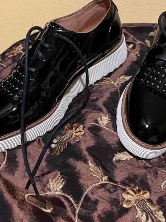Fashion shoes